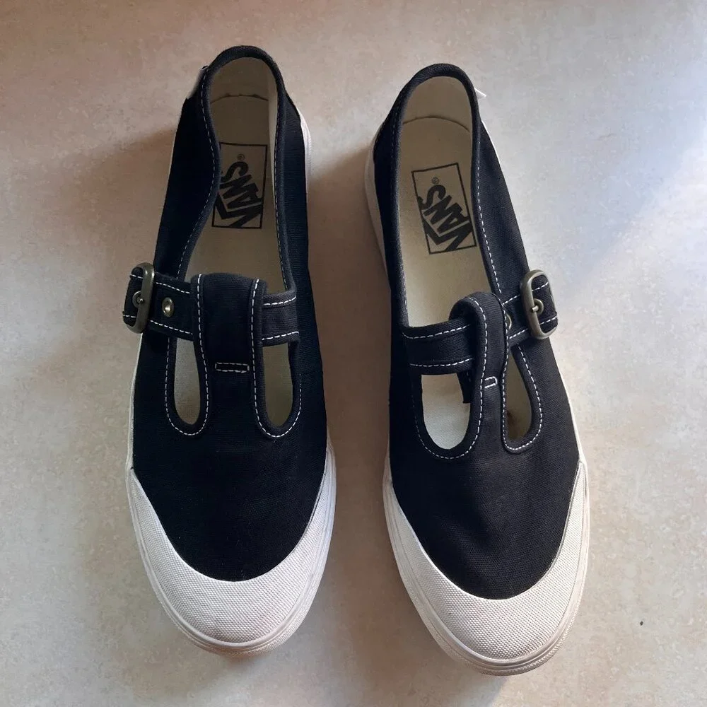 Vans Black and White Style 93 Mary Janes Size 11 - Picture 1 of 7